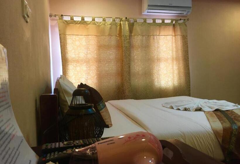 استراحتگاه Chok Wasana Guest House
