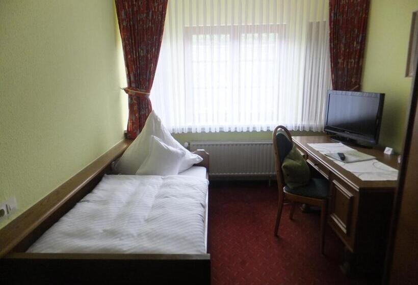 Weinhotel Hubertus Garni