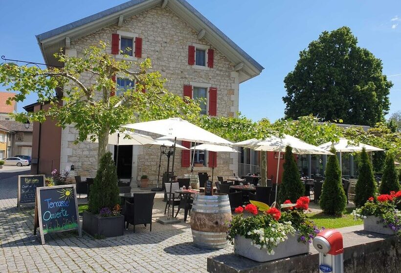 הוסטל Hôtel Au Boeuf Rouge