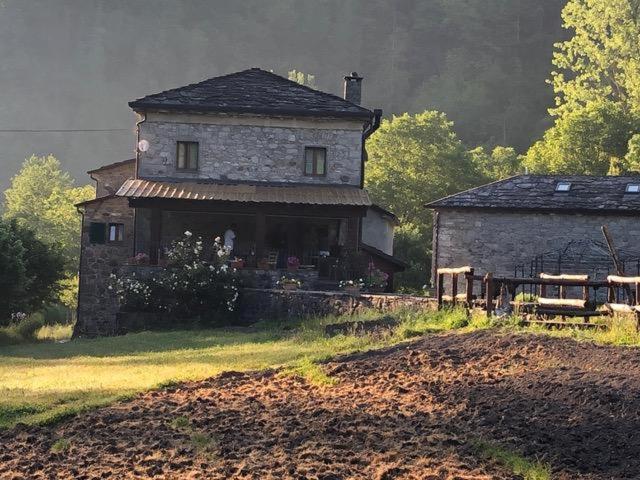 민박 Agriturismo Mulino Marghen   Restored Watermill   Retreat Center