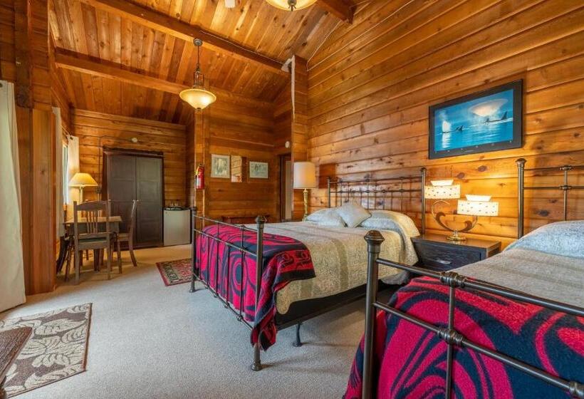 تختخواب و صبحانه Alert Bay Lodge