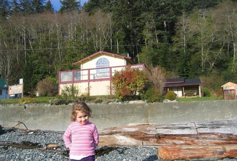 تختخواب و صبحانه Alert Bay Lodge