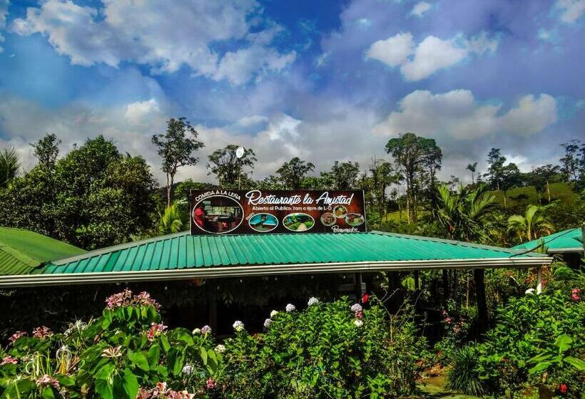 צימר Cabinas Río Celeste La Amistad