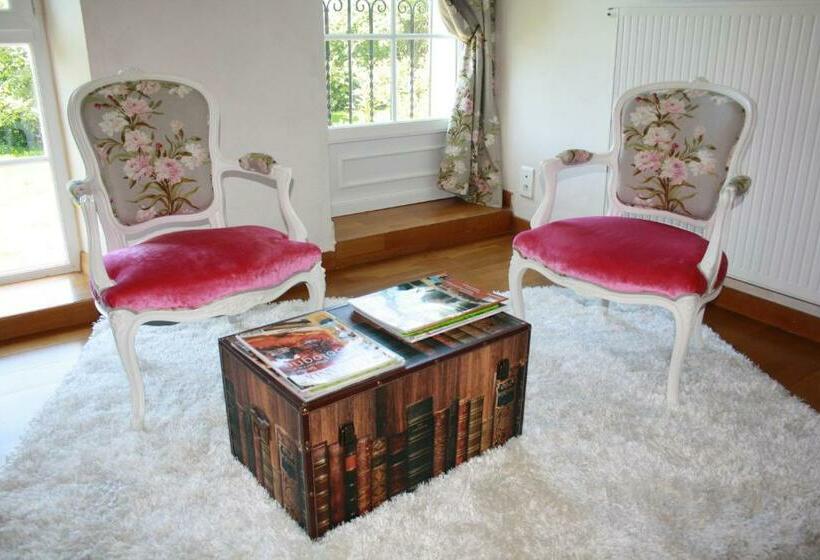مبيت وإفطار Chambres D'hôtes Les Châtelains
