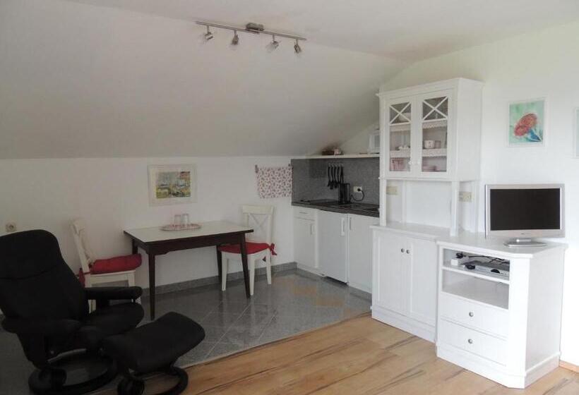 Bed and Breakfast Ferienwohnungen Schöbringer