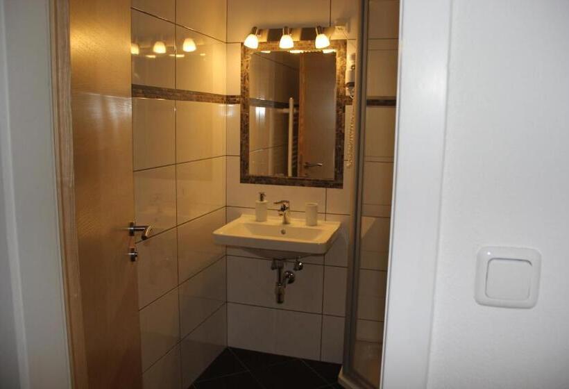 Bed and Breakfast Ferienwohnungen Schöbringer