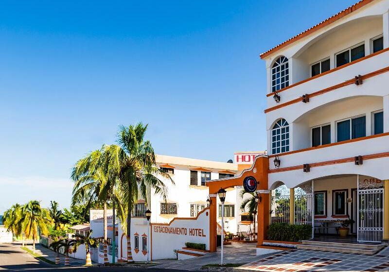 هتل Capital O Oxtankah,chetumal Bay