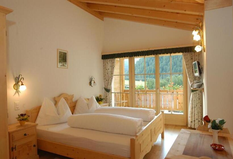 ホテル Crusch Alba Sta Maria