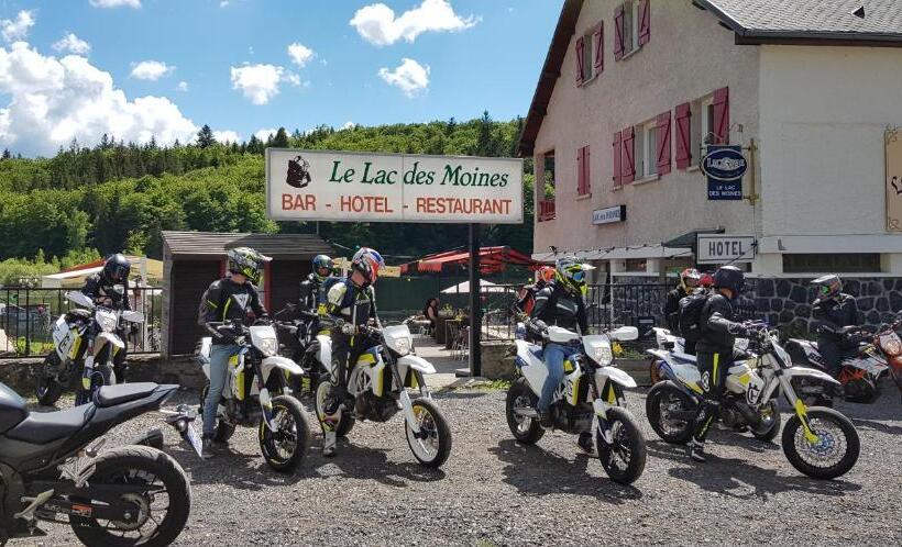 ホテル Le Lac Des Moines