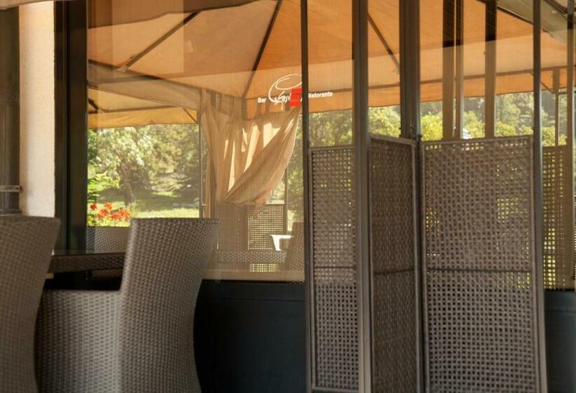 فندق Ristorante Groven