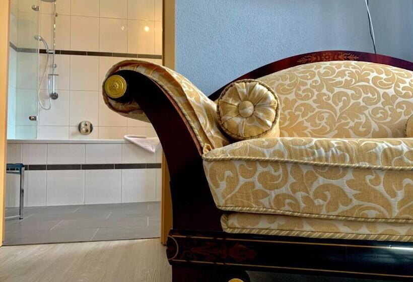 펜션 Ratskeller Hotel & Restaurant Lindow