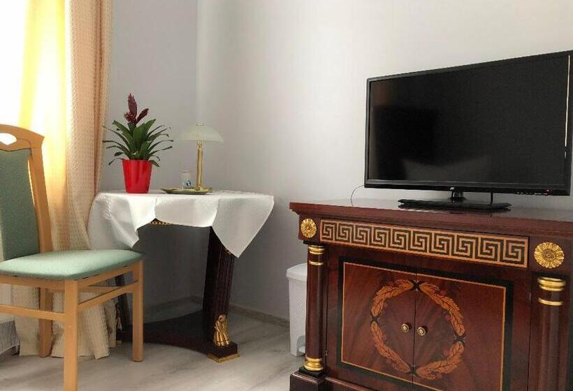 펜션 Ratskeller Hotel & Restaurant Lindow