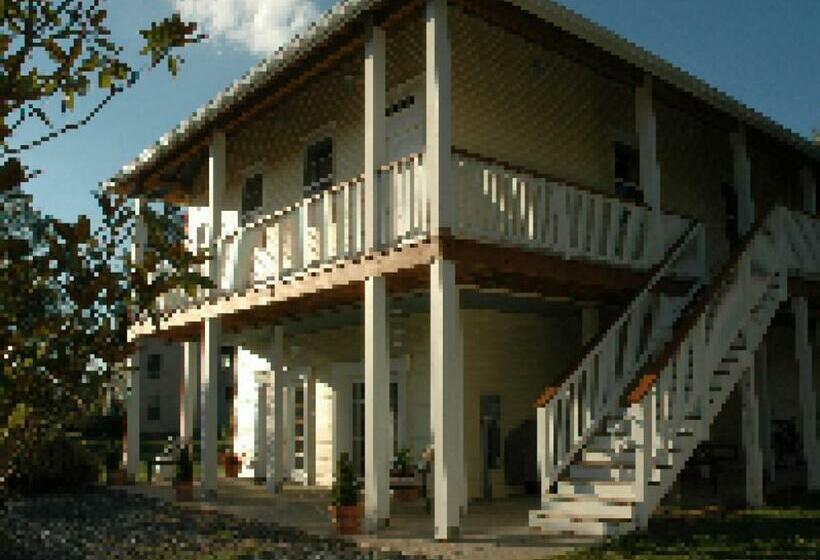 ユースホステル Haven Point Inn