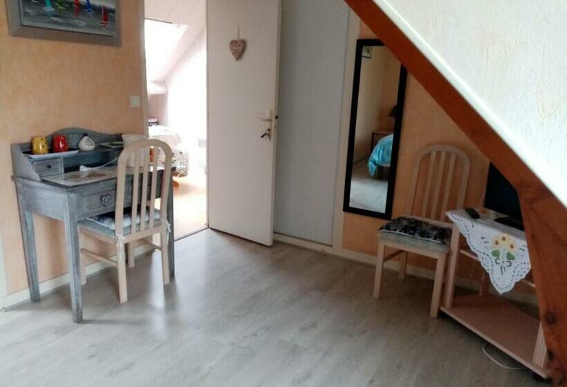تختخواب و صبحانه Chambre D'hote