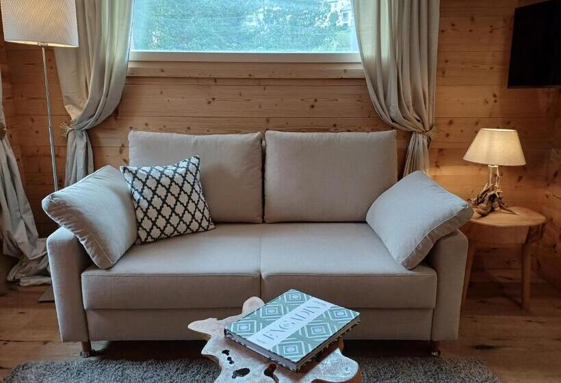 مبيت وإفطار Chesa Staila