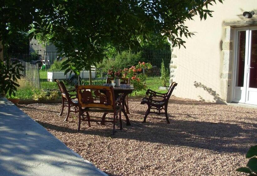 Bed and Breakfast Le Jardin Des Pierres Brunes