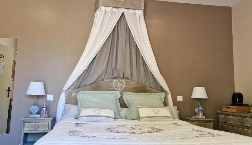 住宿加早餐  Le Miroir Des Etoiles