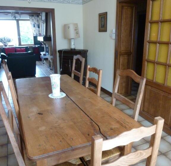 تختخواب و صبحانه Les Chambres De Solgne