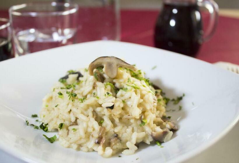 هتل Agriturismo Pialza