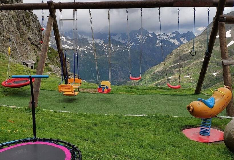 酒店 Berggasthaus Sustenpass Hospiz   Hostel
