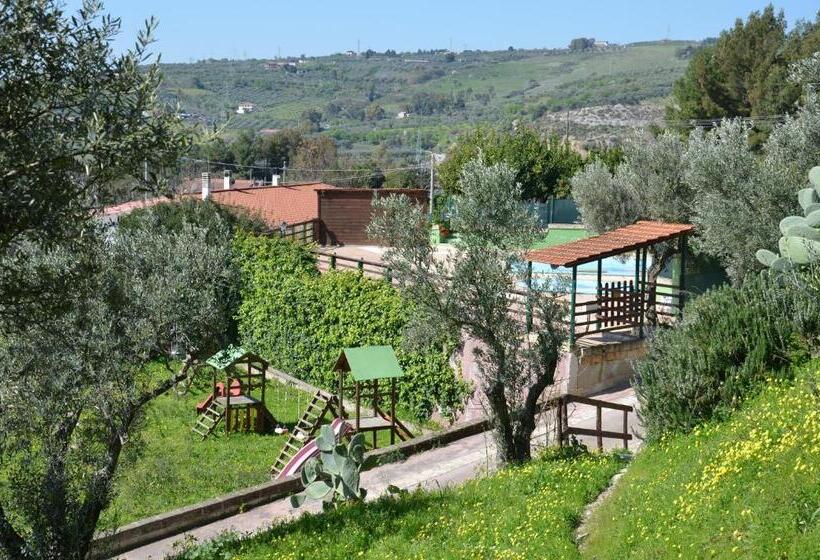 בית מלון כפרי Eco Bio Agriturismo Santacinnara