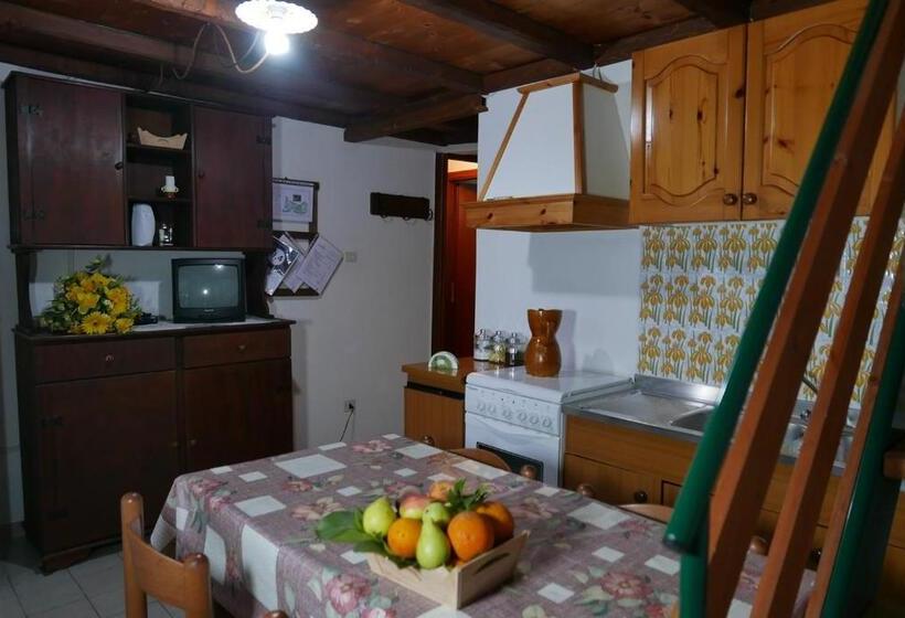 בית מלון כפרי Eco Bio Agriturismo Santacinnara