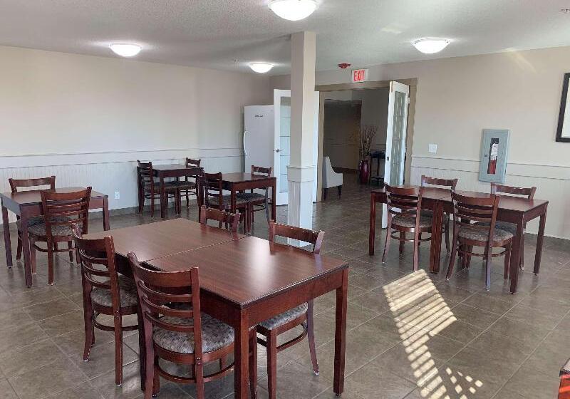 מוטל Surestay Hotel By Best Western Bassano