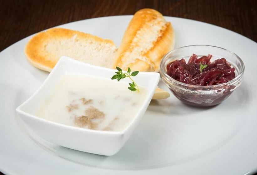 פנסיון U Námořníka Restaurant A Penzion