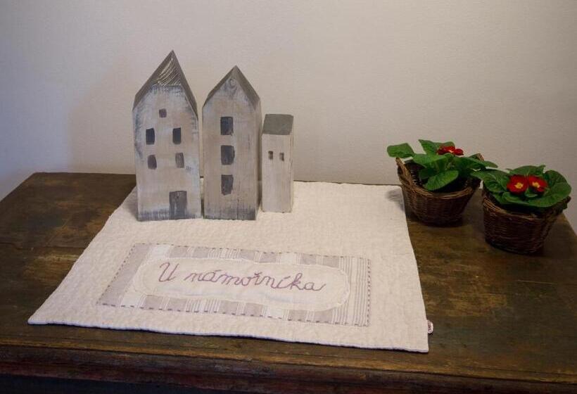 פנסיון U Námořníka Restaurant A Penzion