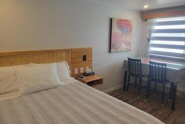 Quest Motel