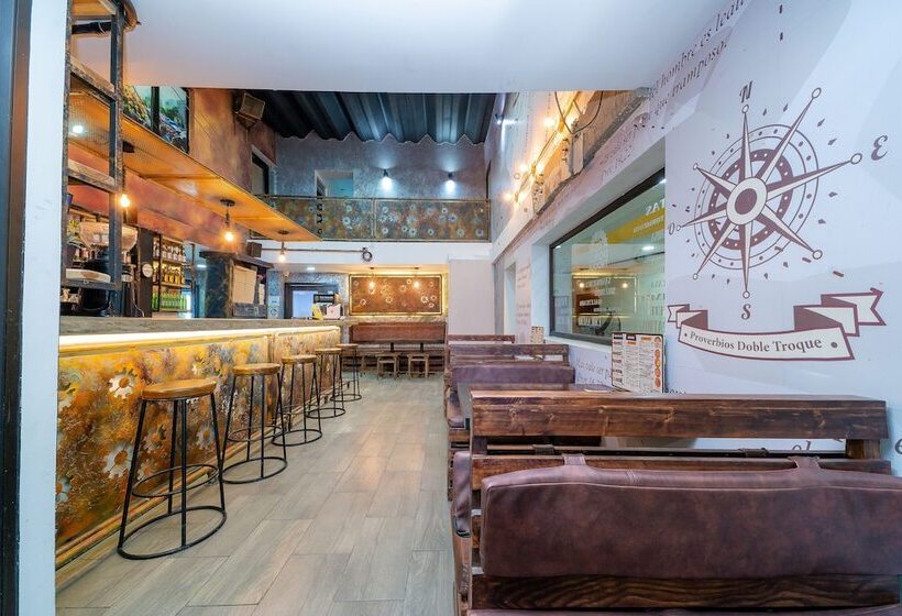 هاستل Ayenda Baly Express