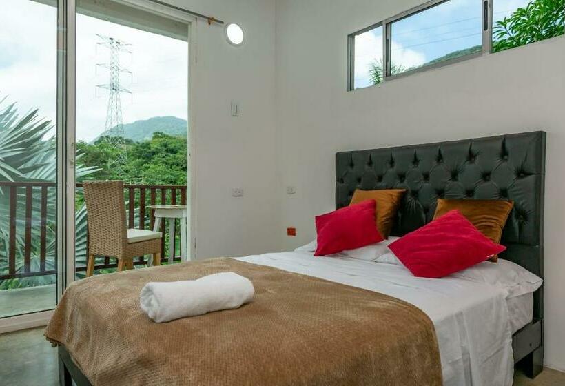 هاستل Deep Forest Posadas Ecoturisticas