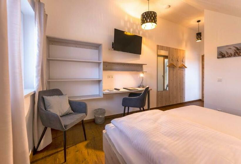 Общежитие Familiengasthof Schaller