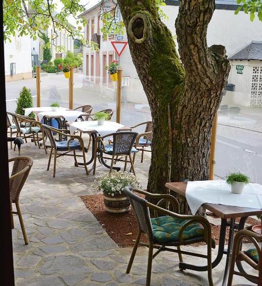 ユースホステル Gasthaus Metzgerei Pension Maßem