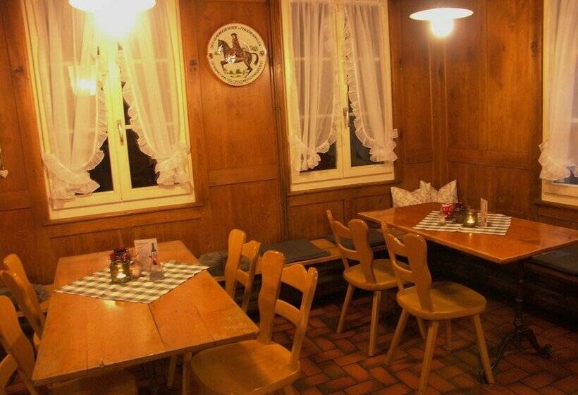 ユースホステル Landgasthof Bären