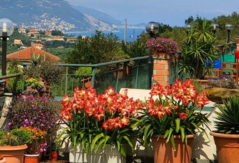 ホテル Agriturismo Monte Acuto   Natura, Mare & Relax In Piscina