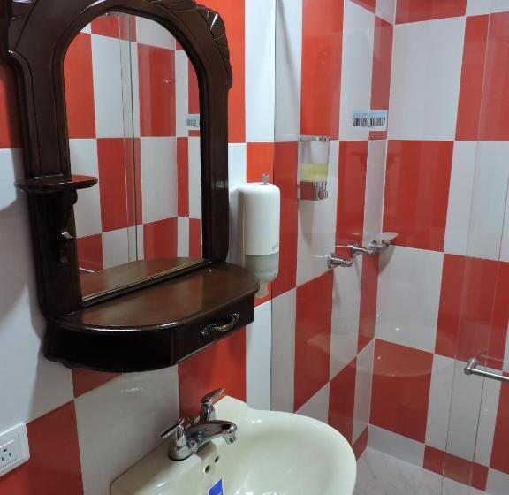 هتل Las Marías Family Home