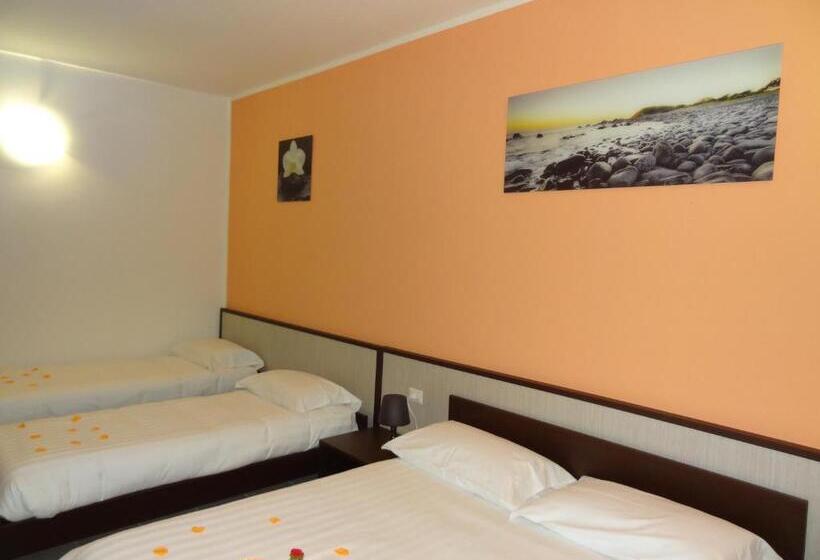 پانسیون Affittacamere Rooms Di Matteo