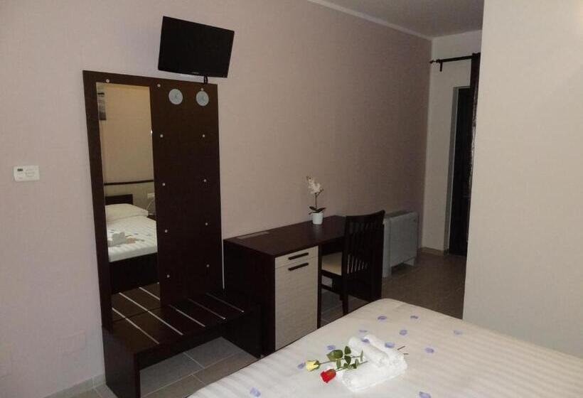 پانسیون Affittacamere Rooms Di Matteo