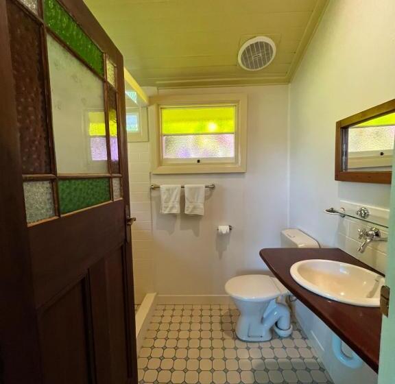 Пансион Grey Gum Lodge