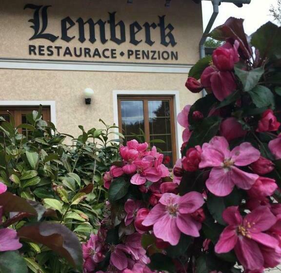 پانسیون Penzion A Restaurace Lemberk