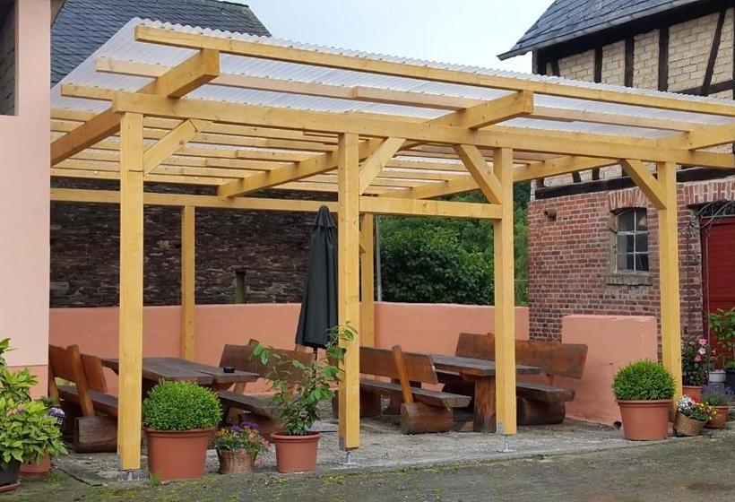 ペンション Zur Dorfschänke