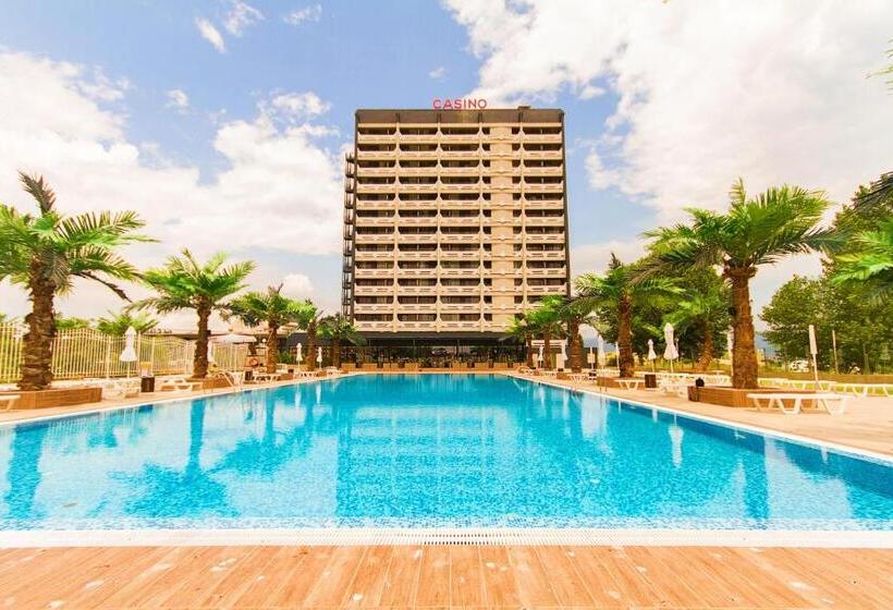 Europe Hotel & Casino All Inclusive