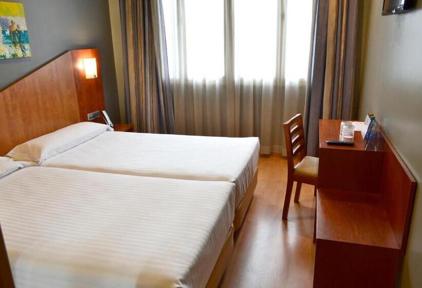 Fotos del hotel Alda Palacio Valdés:  49