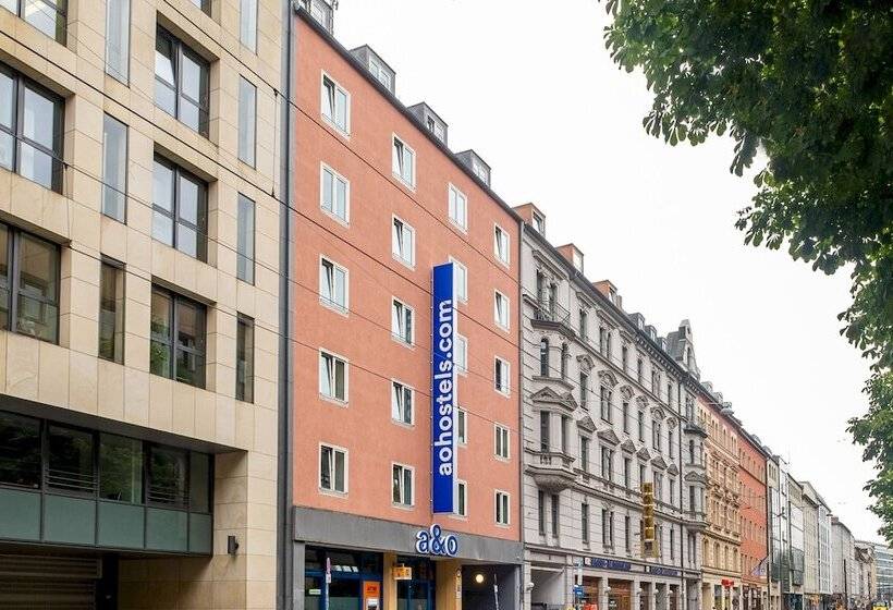 هتل a&o München Hauptbahnhof