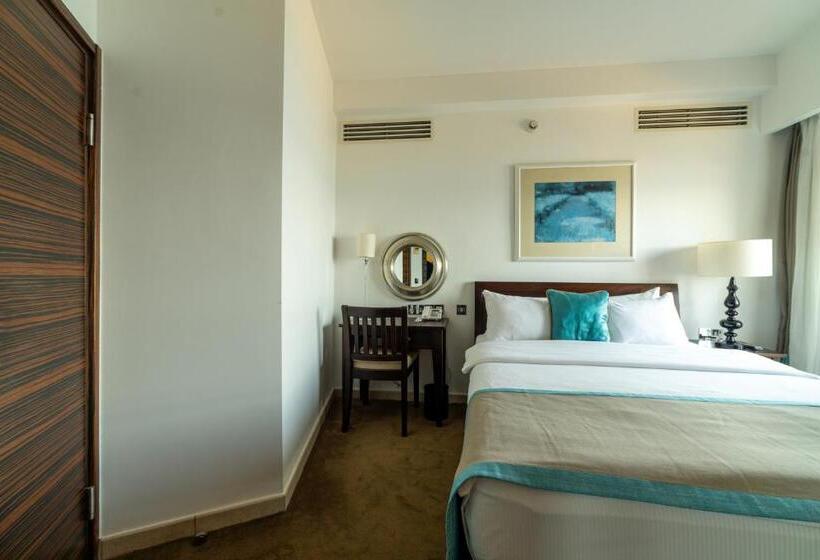 هتل Arkin Palm Beach
