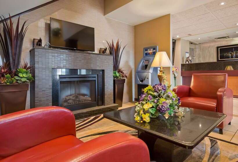 هتل Best Western Plus Burlington Inn & Suites