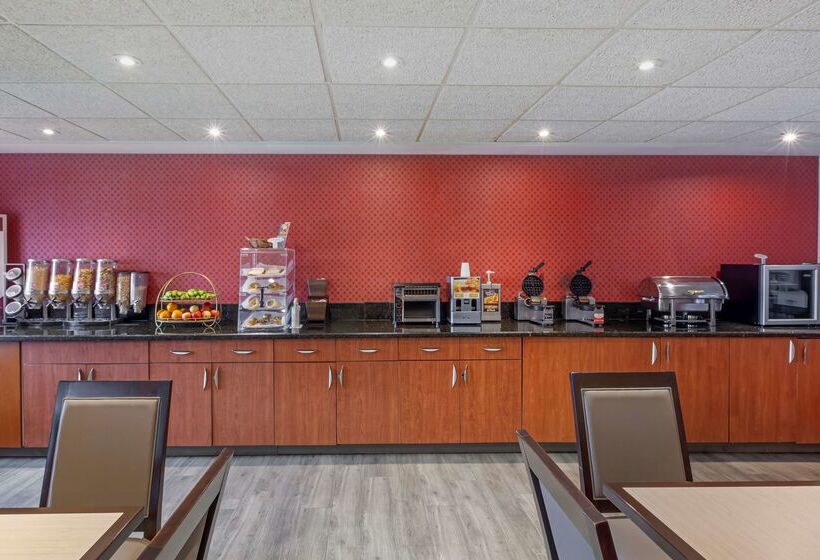 هتل Best Western Plus Burlington Inn & Suites