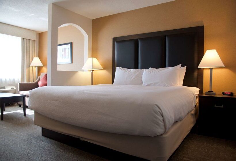 هتل Best Western Plus Burlington Inn & Suites