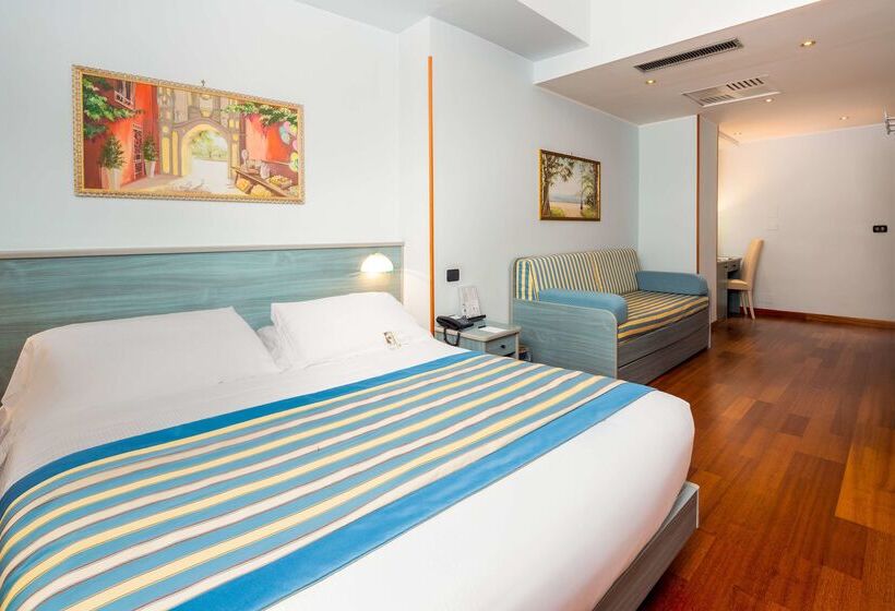 هتل Best Western Plus Tigullio Royal